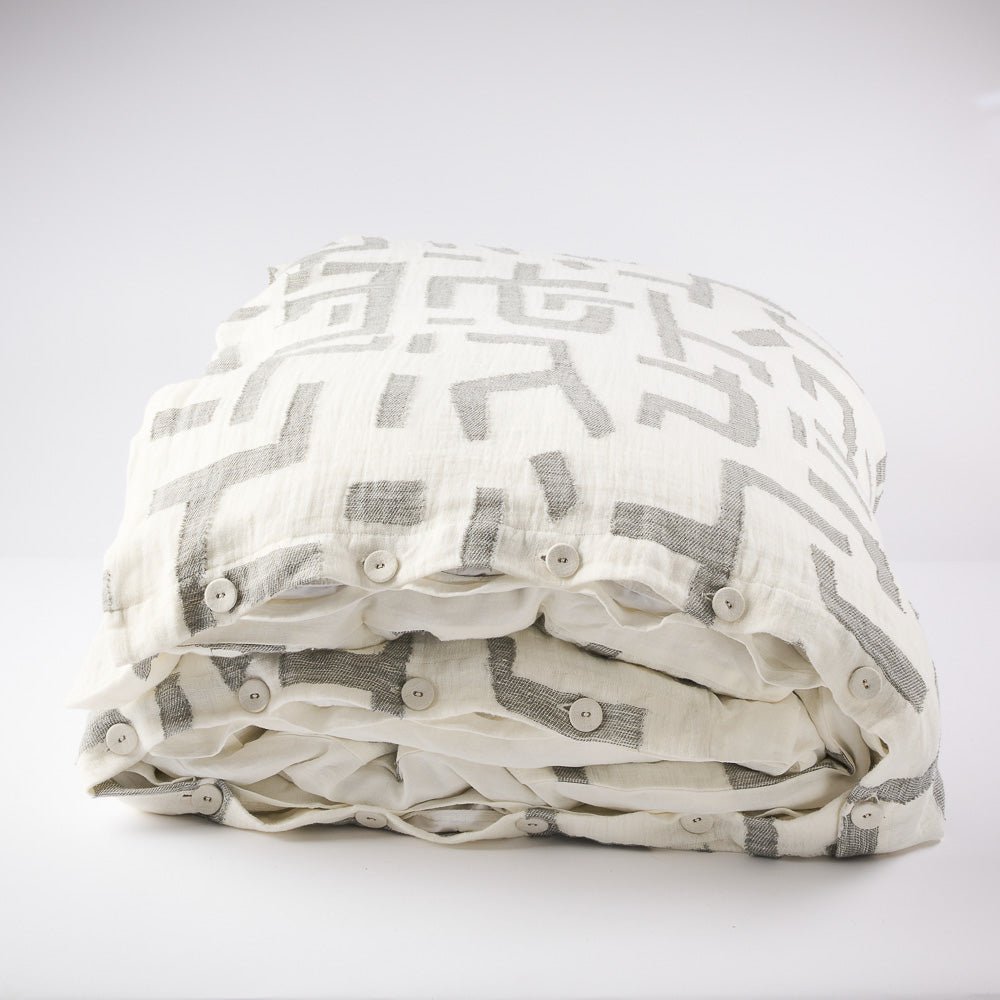 Antico Deluxe Duvet Set - White/Slate - Eadie Lifestyle