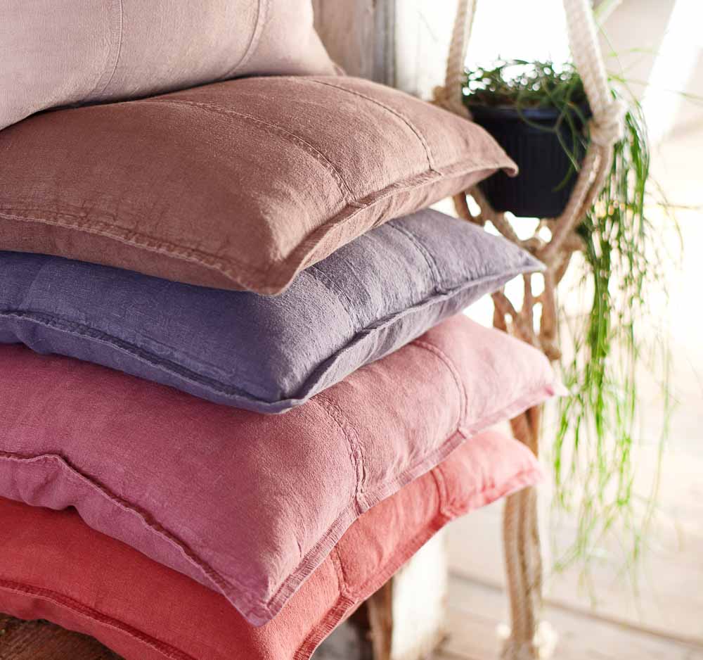 Aubergine throw clearance pillows